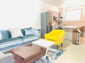 Priceless 2Bed, Pool, Gym, Wifi